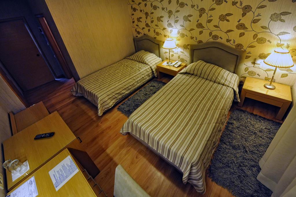 Haikos Hotel Kalamata Habitación foto