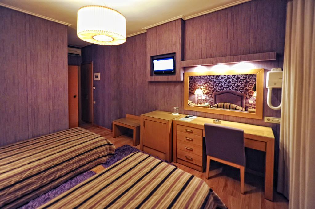 Haikos Hotel Kalamata Habitación foto